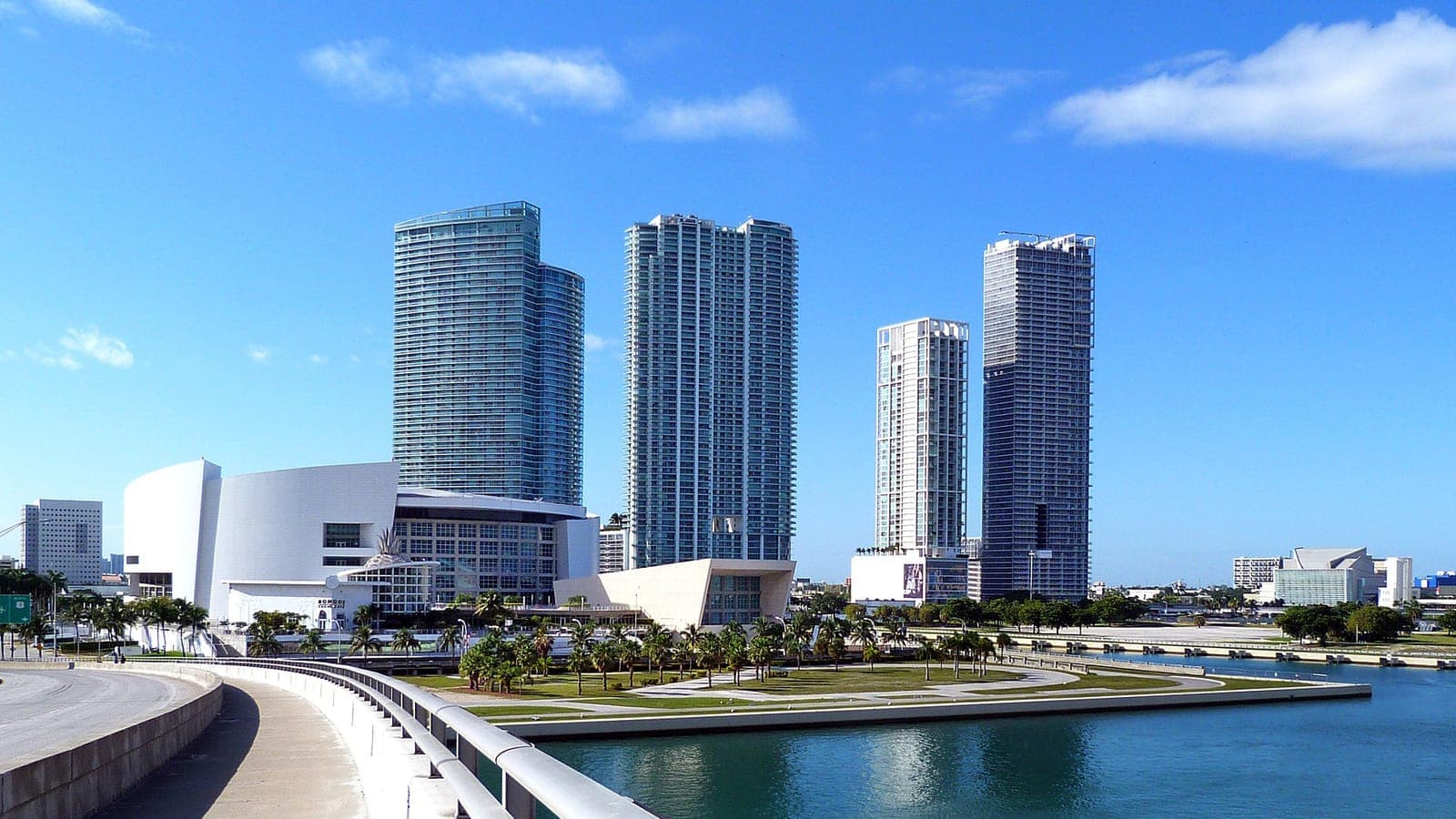 Miami, Florida skyline