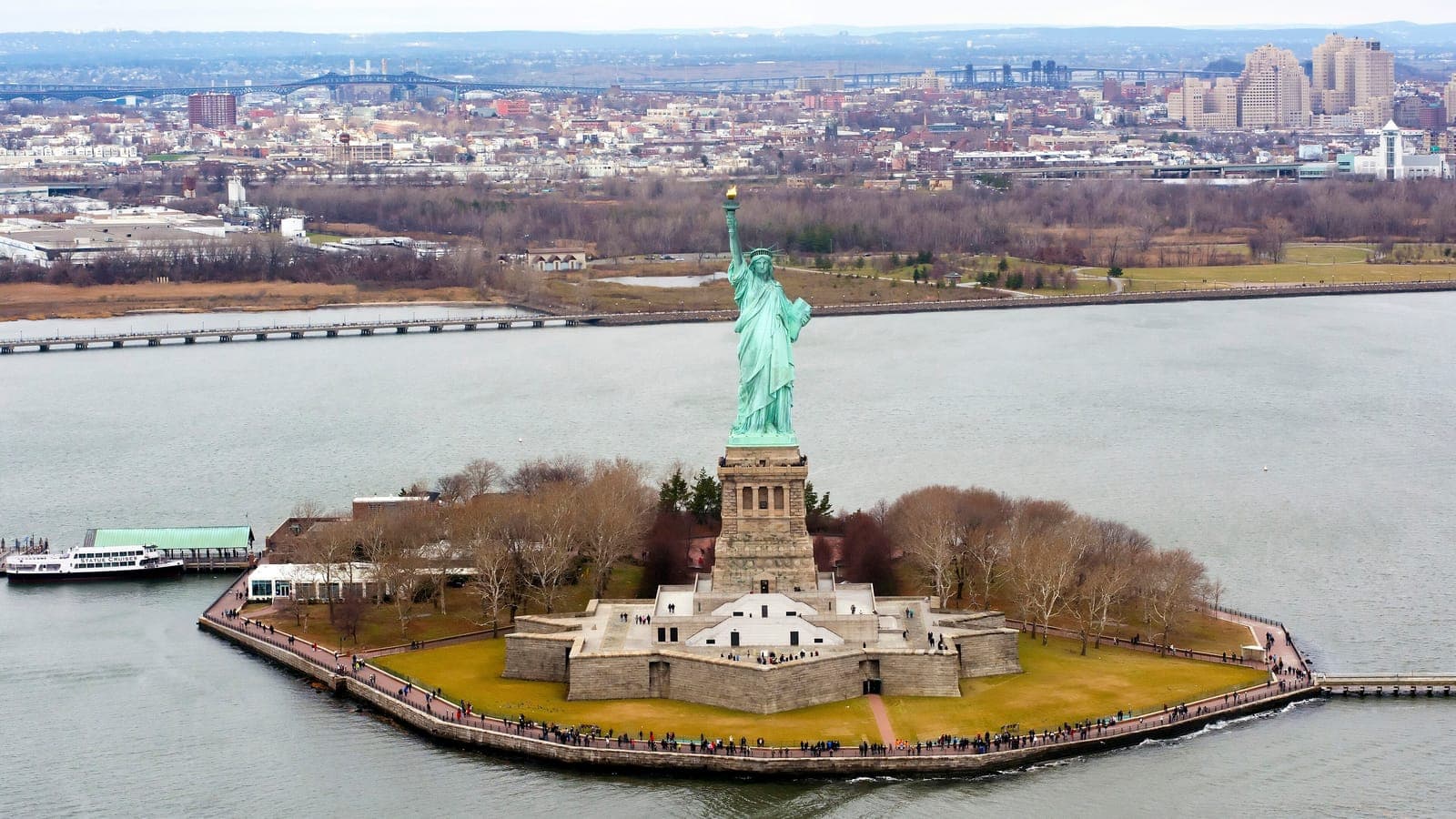 Statue of Liberty with the Manhattan skyline
